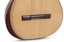 Guitarra clásica 501302 de Manuel Rodríguez con tapa de abeto macizo y fondo de bubinga.