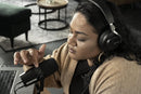 Shure MV7-K-BNDL Micrófono para Podcast y Home Office con tripié de Mesa