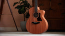Guitarra electroacustica Taylor 24ce sapele mahogany con pastilla fishman