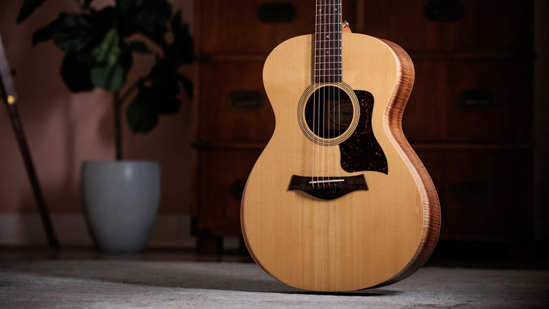 Guitarra electroacustica Taylor academy 12e ltd