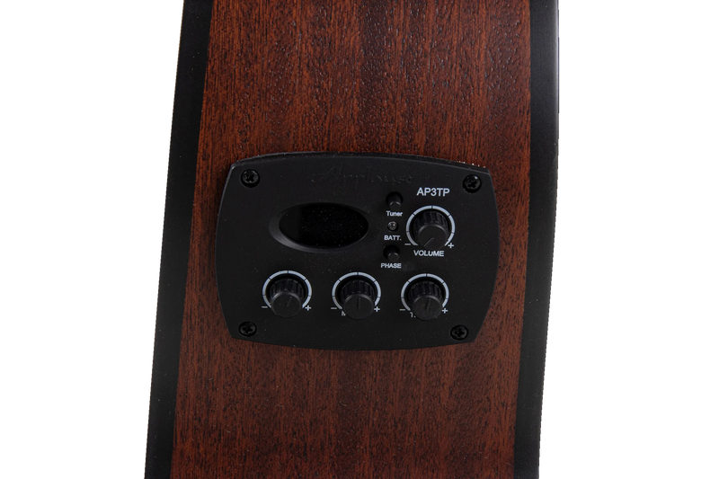Detalle Preamplificador Applause AP3PT con afinador integrado en guitarra AEO96-M