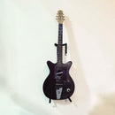 Danelectro Convertible Pro Made in Korea en acabado Deep Purple Metalflake.