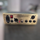 Conexiones traseras EDEN WTX500 con salida DI y salidas para altavoces