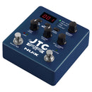 Guitarrista utilizando el NUX NDL-5 JTC Drum and Loop Pro en vivo