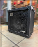 Amplificador para bajo Roland Cube 30 Bass seminuevo en excelente estado.