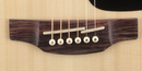 Detalle de la tapa sólida de abeto y acabado Natural de la Takamine GD51CE.