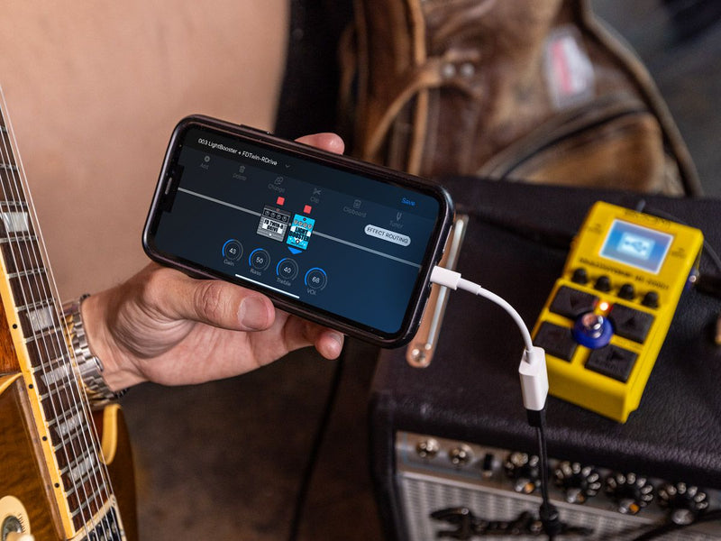 Contenido del paquete Zoom MS-200D+: pedal, manual y pilas