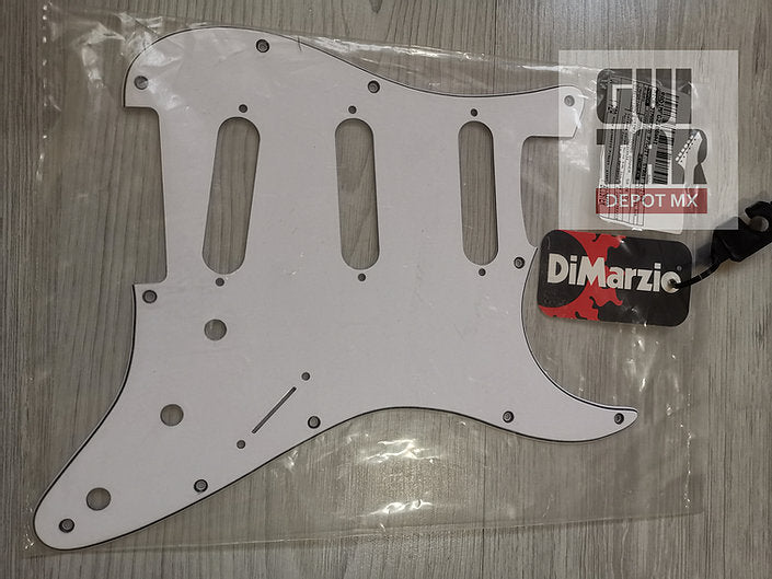 Pickguard Dimarzio Para Stratocaster FG2108