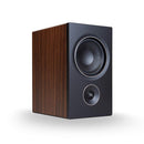 Par de altavoces de repisa de alta fidelidad, PSB Alpha P5 (WLNT) color walnut