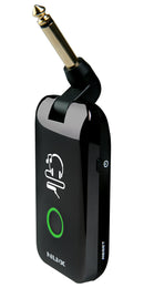 Amplificador NUX Mighty Plug MP-2 para audífonos conectado a guitarra